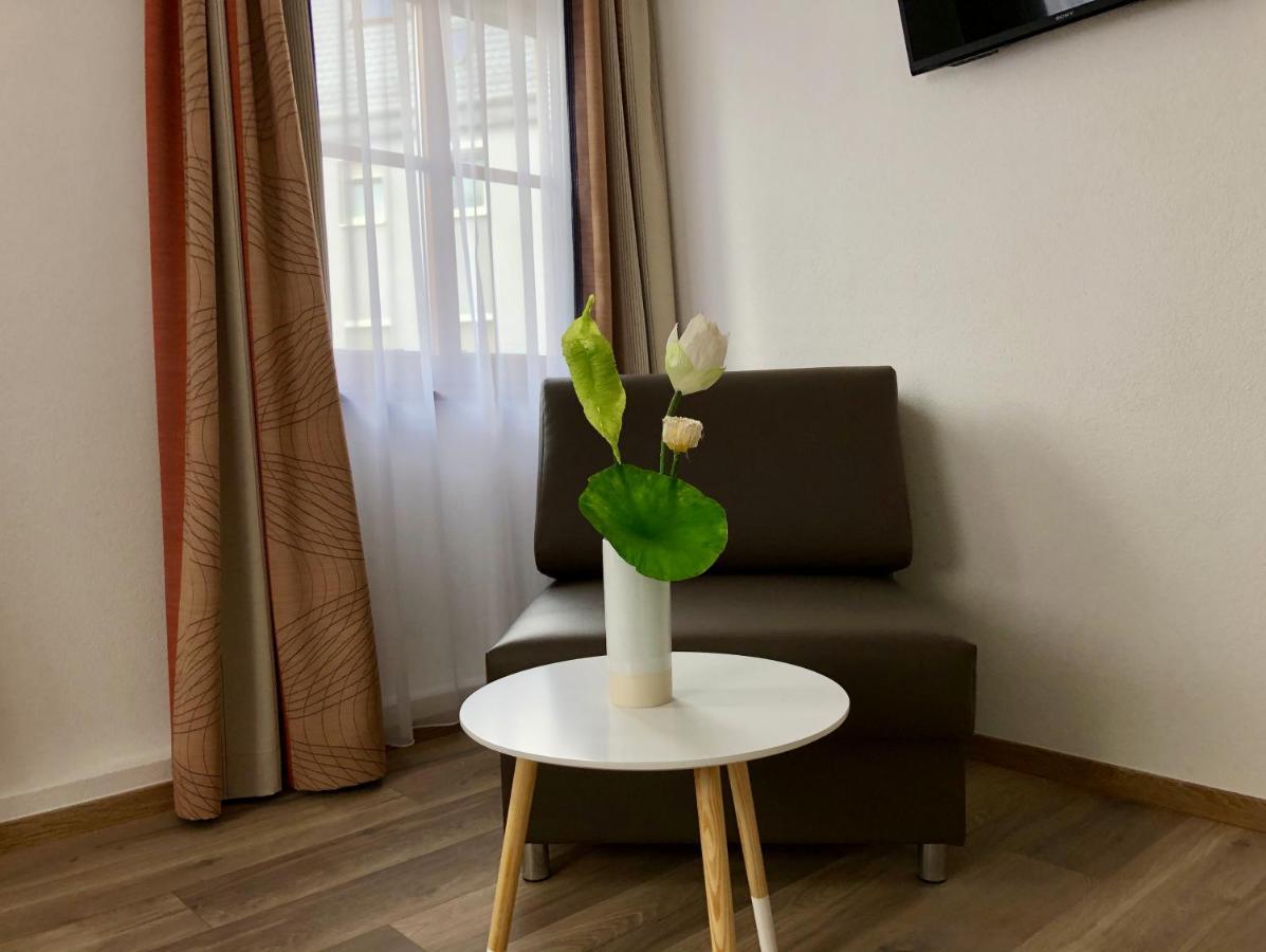 A Lotus Hotel Boeblingen Luaran gambar